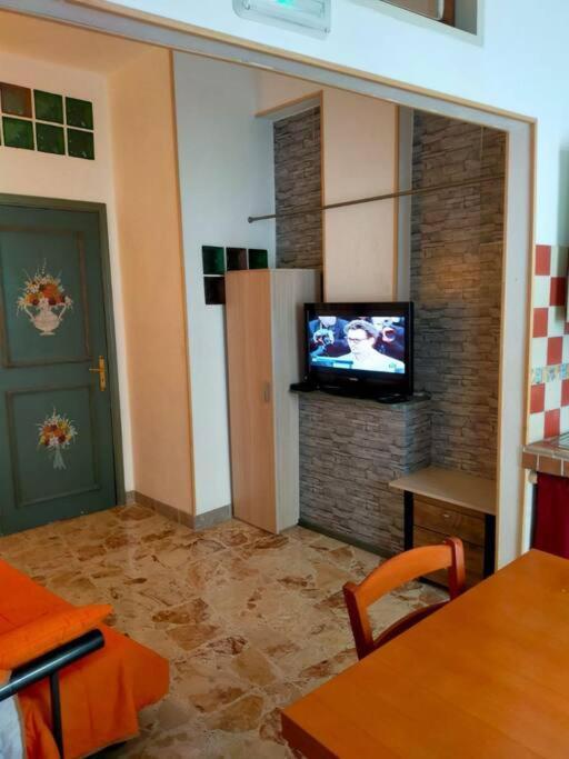 Casa Vacanza "Il Cortiletto" Шакка Екстер'єр фото